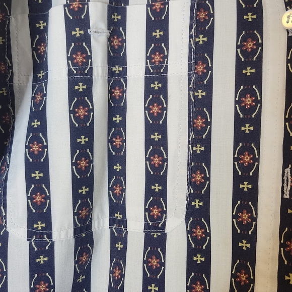 Striped Button-Up Shirt - Picture 3 of 4